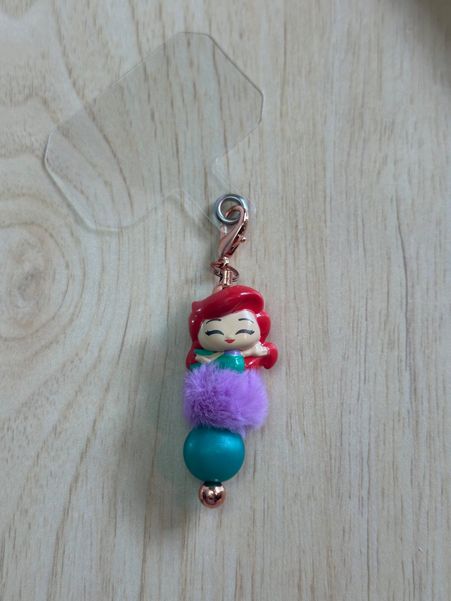 THE GIRL WHO HAS EVERYTHING PHONE CHARM...