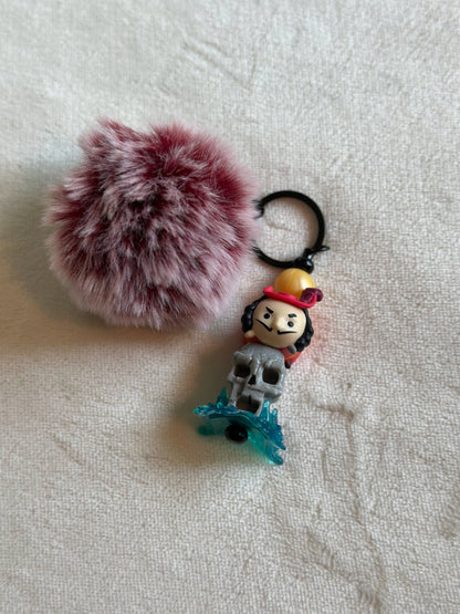HOOK SETS A TRAP KEYCHAIN...