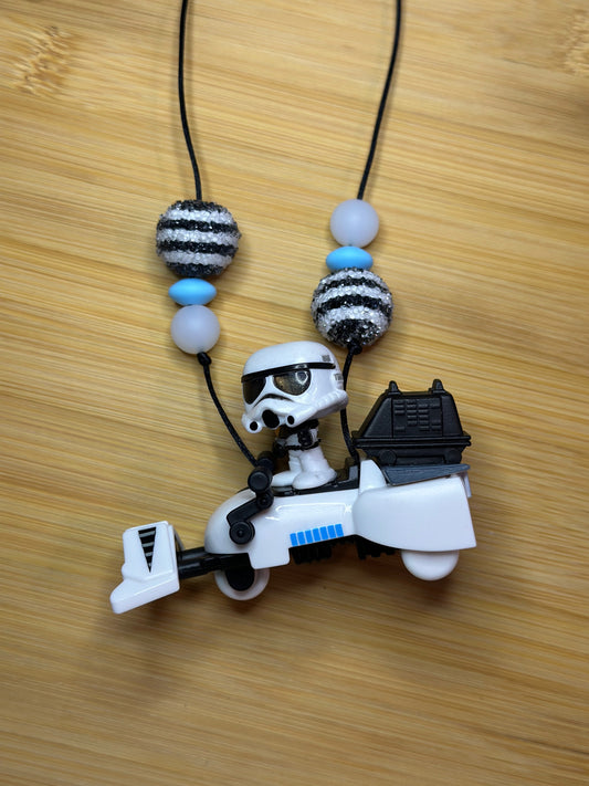A BUCKET HEAD & A MOUSE DROID CAR CHARM...