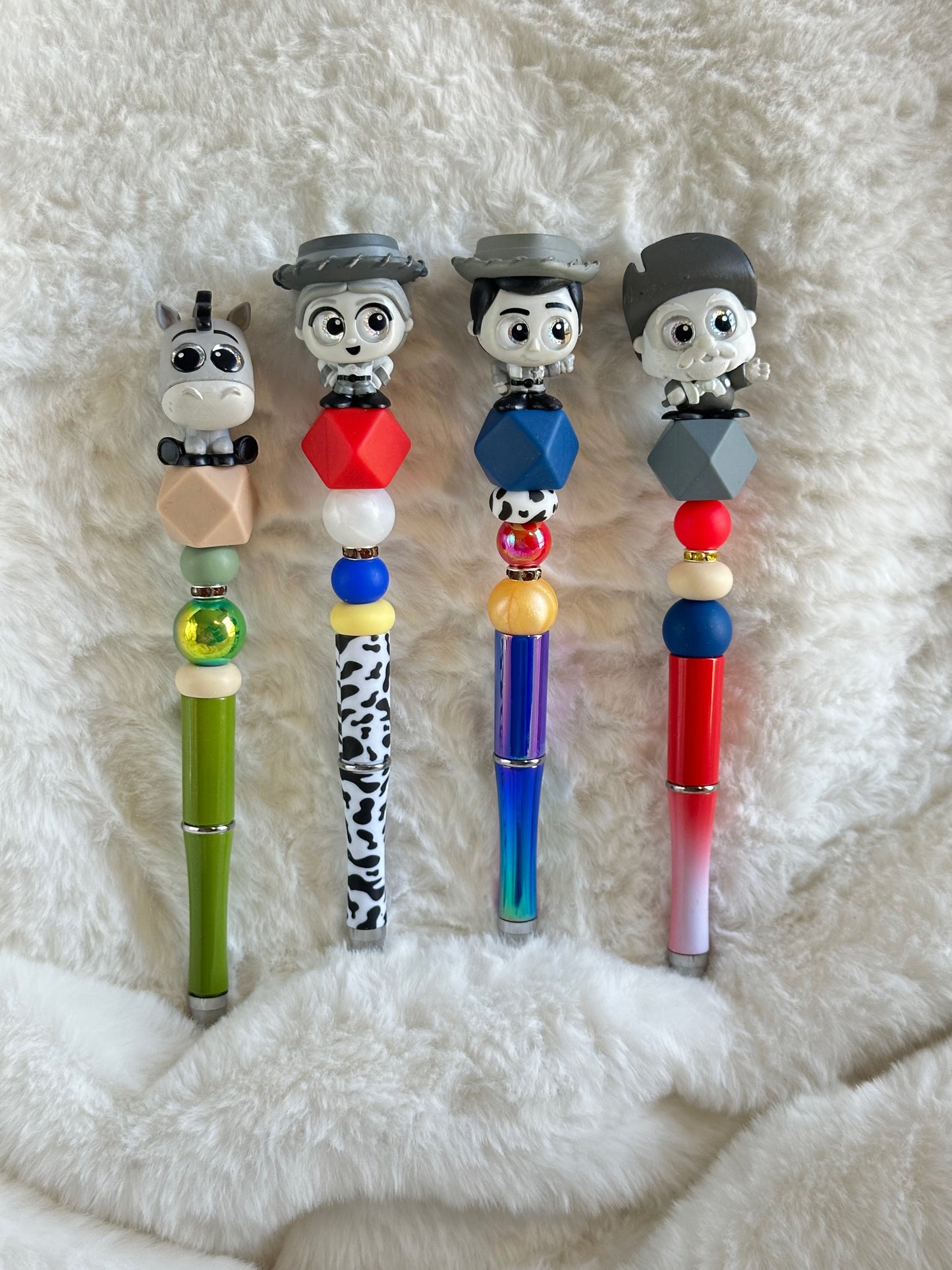 WOODY'S ROUND UP PEN SET...